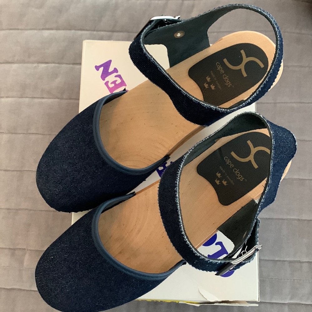 Clogs of Sweden cape clogs size 39 in denim. Style daisy duke
